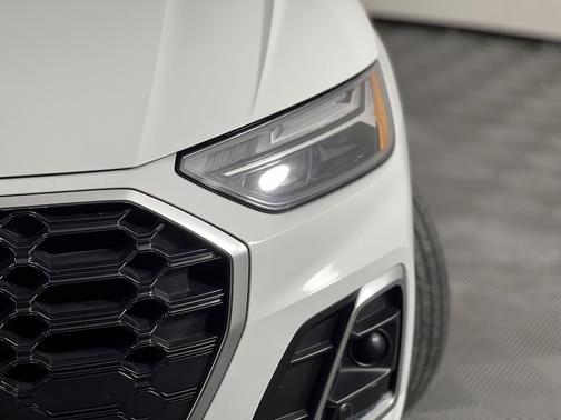 2024 Audi Q5 45 S line Premium Plus
