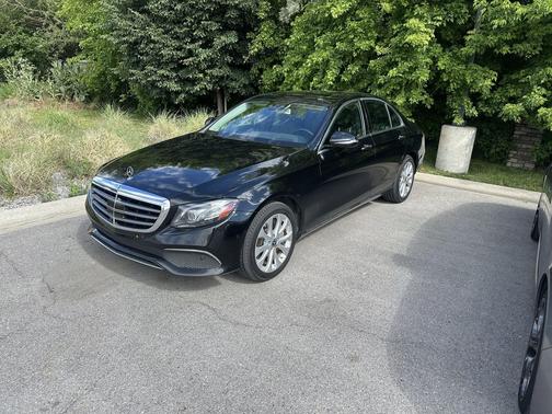 Black 2018 Mercedes-Benz E-Class 4MATIC