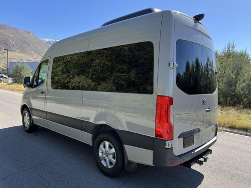 2026 Mercedes-Benz Sprinter 2500 Standard Roof