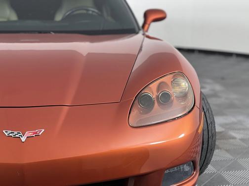 2005 Chevrolet Corvette Base