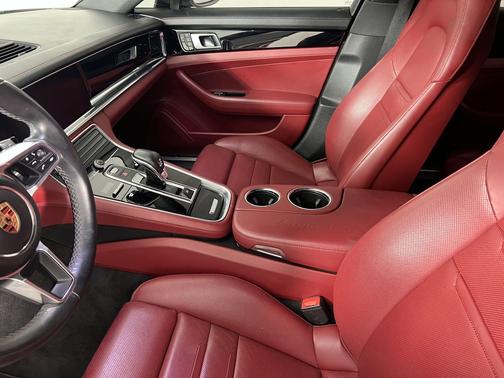 Volcano Grey Metallic 2020 Porsche Panamera 4S