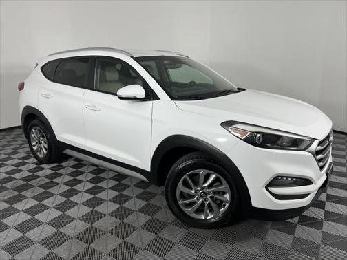 2017 Hyundai TUCSON SE Plus