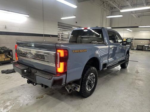 2023 Ford F-350 Platinum