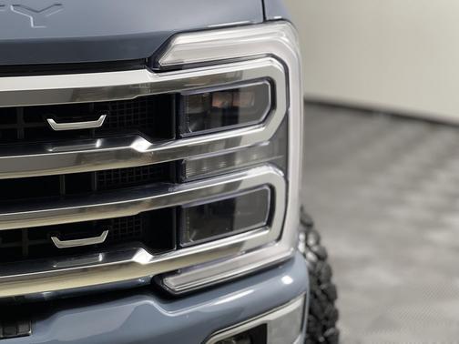 2023 Ford F-350 Platinum