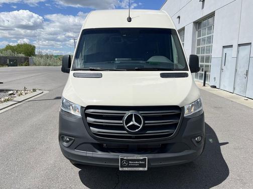 2024 Mercedes-Benz Sprinter 2500 High Roof