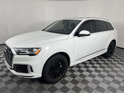 2022 Audi Q7 45 Premium