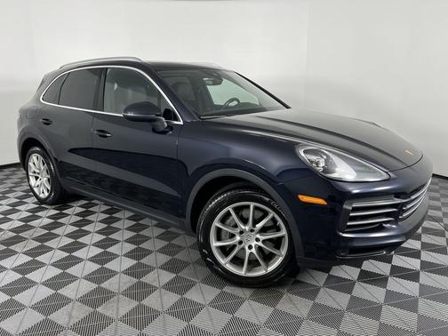Moonlight Blue Metallic 2019 Porsche Cayenne S
