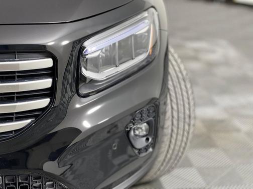 2025 Mercedes-Benz GLB 250 Base