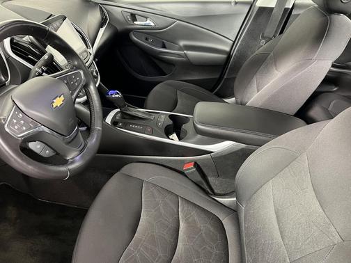 2018 Chevrolet Volt LT