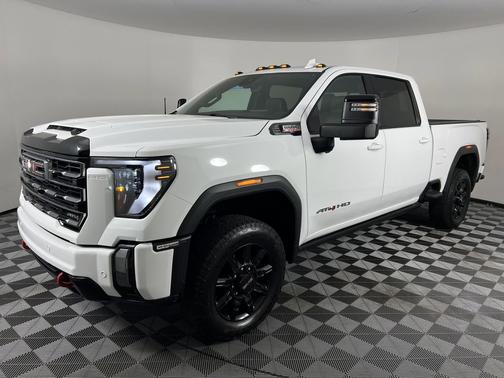2024 GMC Sierra 2500 AT4