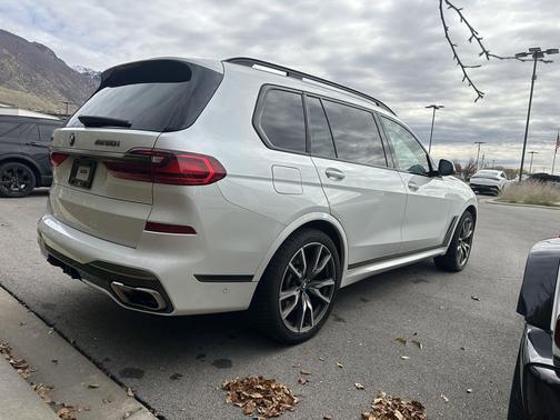 2020 BMW X7 M50i