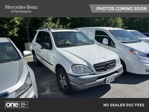1999 Mercedes-Benz M-Class 4dr AWD 3.2L