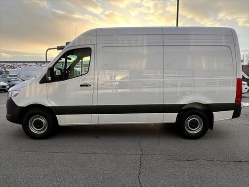 2025 Mercedes-Benz Sprinter 2500 Standard Roof