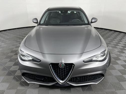 Stromboli Gray Metallic 2017 Alfa Romeo Giulia Ti