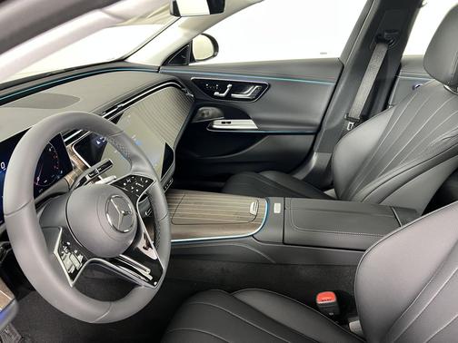 Obsidian Black Metallic 2026 Mercedes-Benz E-Class E 350 4MATIC