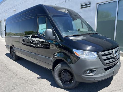2024 Mercedes-Benz Sprinter 2500 High Roof