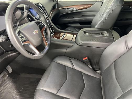 White Diamond Pearl 2015 Cadillac Escalade Luxury