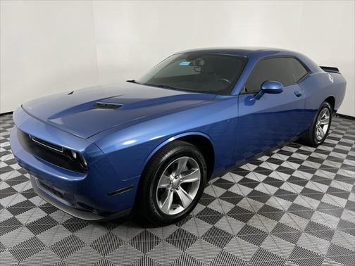 2020 Dodge Challenger SXT