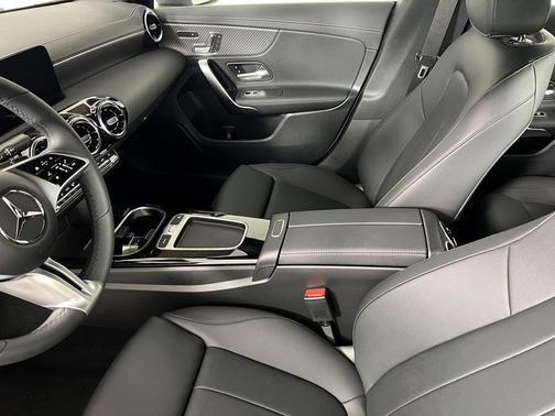 2026 Mercedes-Benz CLA 250 4MATIC