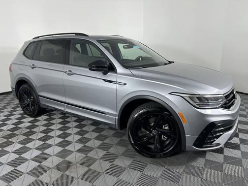2023 Volkswagen Tiguan 2.0T SE R-Line Black 4MOTION