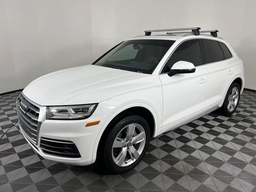 2018 Audi Q5 2.0T Premium Plus
