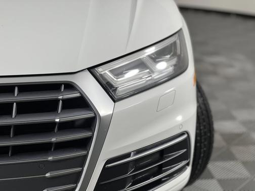 2018 Audi Q5 2.0T Premium Plus
