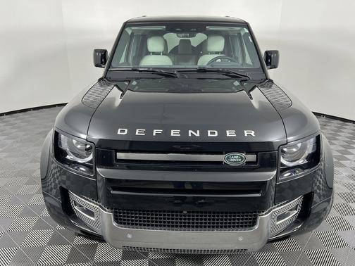2023 Land Rover Defender 110 SE