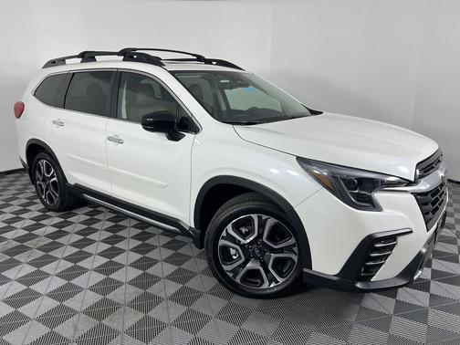 Crystal White Pearl 2025 Subaru Ascent Touring 7-Passenger