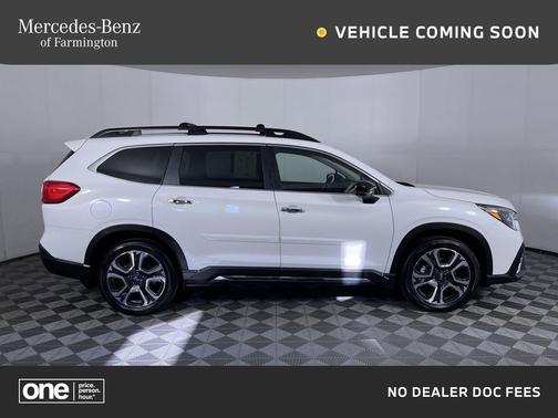 Crystal White Pearl 2025 Subaru Ascent Touring 7-Passenger