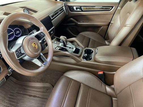 2021 Porsche Cayenne GTS