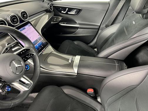 2024 Mercedes-Benz AMG C 63 S E Performance