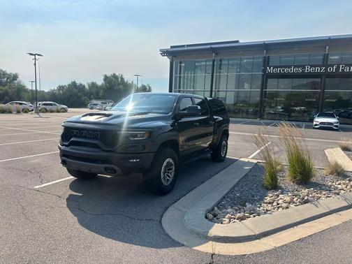 Diamond Black Crystal Pearlcoat 2023 RAM 1500 TRX