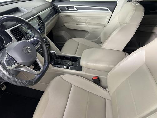 2021 Volkswagen Atlas 3.6L SE w/Technology