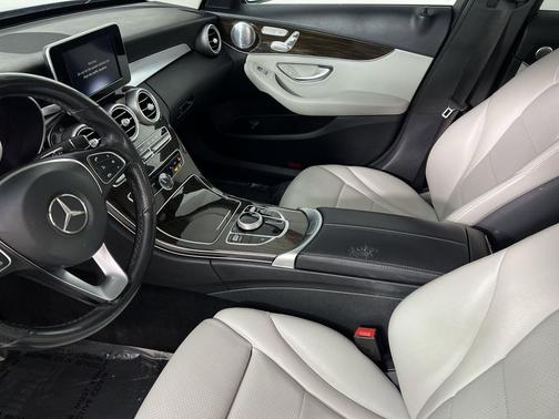 2017 Mercedes-Benz C-Class C 300 4MATIC Luxury