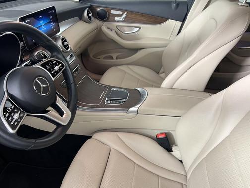 2022 Mercedes-Benz GLC 300 4MATIC