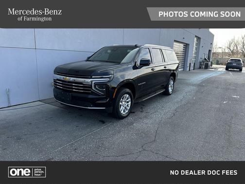 2025 Chevrolet Suburban LT