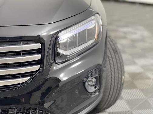 2025 Mercedes-Benz GLB 250 4MATIC