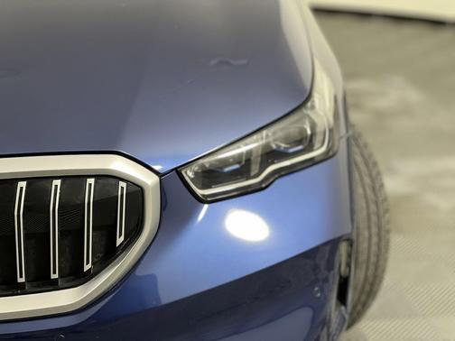 Phytonic Blue Metallic 2025 BMW 530 xDrive
