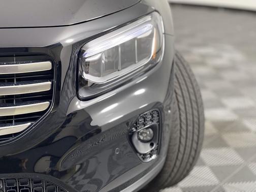 2025 Mercedes-Benz GLB 250 4MATIC