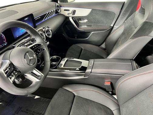 2025 Mercedes-Benz AMG CLA 35 4MATIC