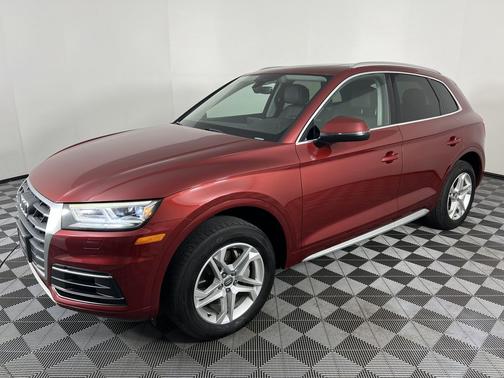 Matador Red Metallic 2018 Audi Q5 2.0T Tech Premium