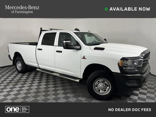 2023 RAM 2500 Tradesman Crew Cab 4x4 8' Box