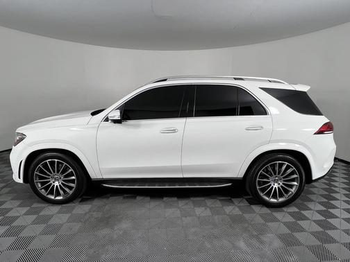 White 2020 Mercedes-Benz GLE 580 AWD 4MATIC