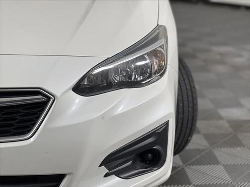 2019 Subaru Impreza 2.0i