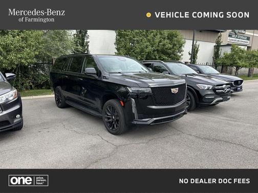 2023 Cadillac Escalade ESV Sport Platinum