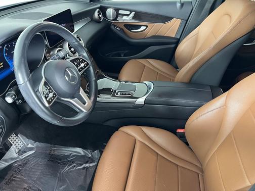designo Diamond White Metallic 2020 Mercedes-Benz GLC 300 4MATIC Coupe