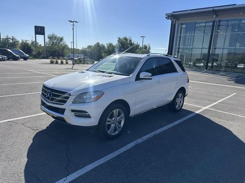 White 2015 Mercedes-Benz M-Class 4MATIC