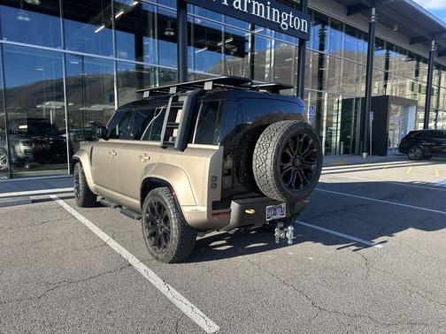 2026 Land Rover Defender P635 OCTA