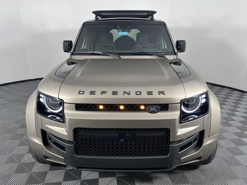 2026 Land Rover Defender P635 OCTA