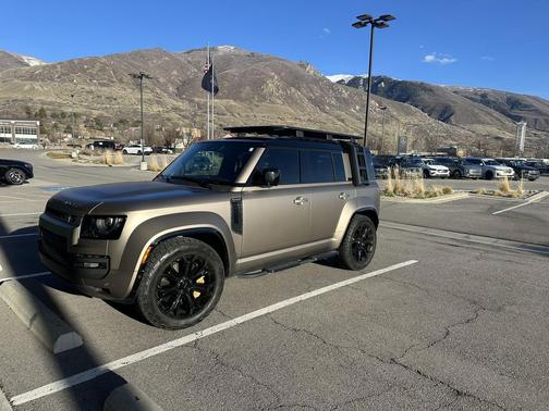 2026 Land Rover Defender P635 OCTA